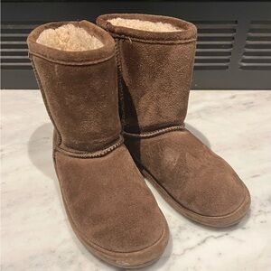 BEARPAW Evangeline Youth Brown Suede Boots with Wool Blend Lining - Size 13